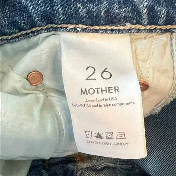 MOTHER Blue Distressed Ankle Length Jeans - Picture 6 of 8